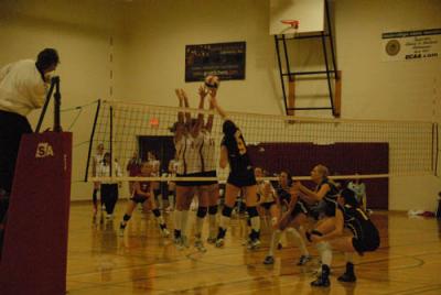 Mike Marshall<br />
The women’s volleyball team ended the regular season undefeated with a straight set victory against an overmatched Redeemer squad.  Provincials begin this weekend.